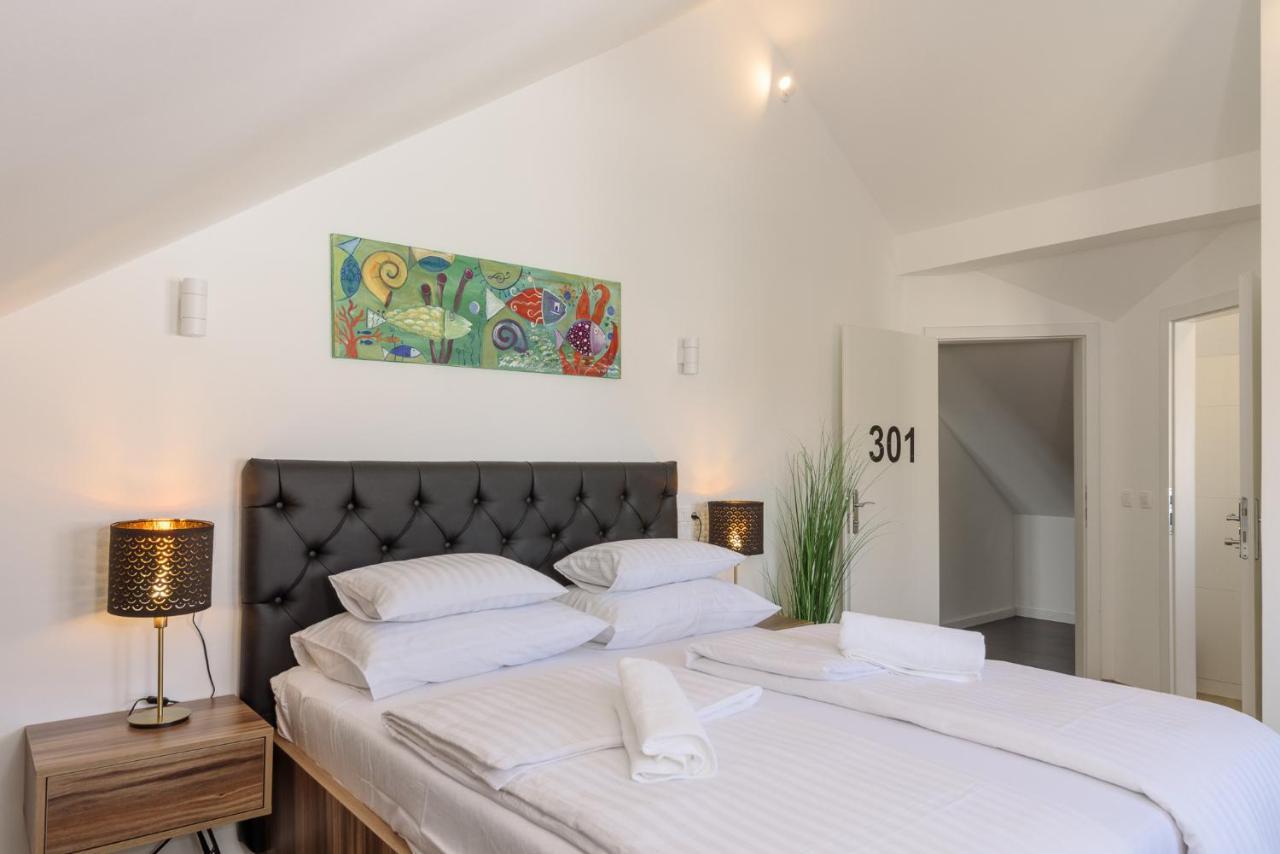 Vila White Trogir Exterior foto