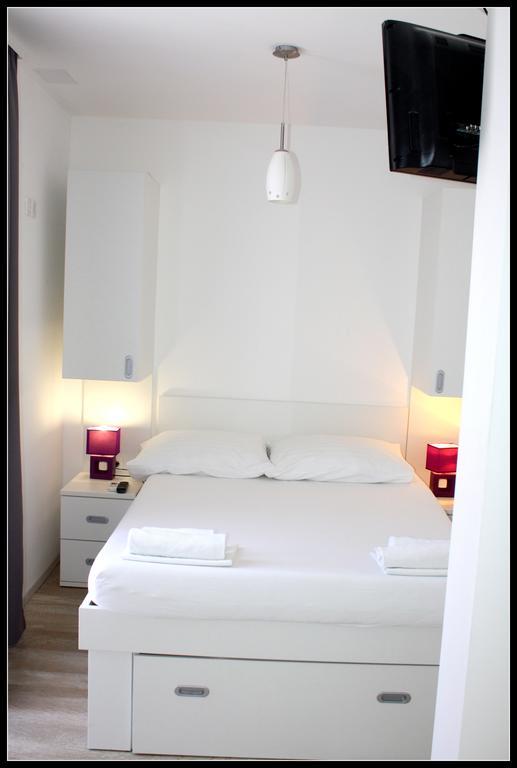 Vila White Trogir Habitación foto